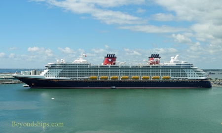 cruise ship Disney Dream